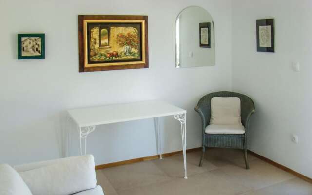 Beautiful Home in Milna With Wifi and 4 Bedrooms