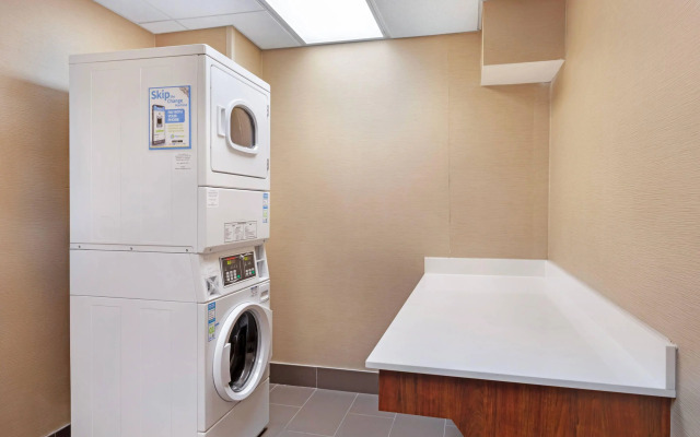Comfort Suites DFW North/Grapevine