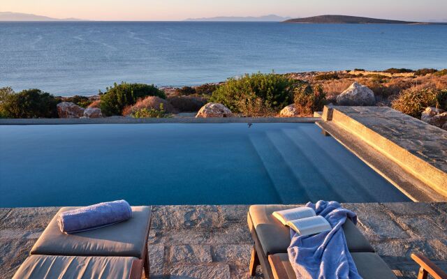 Seafront Villa Paros