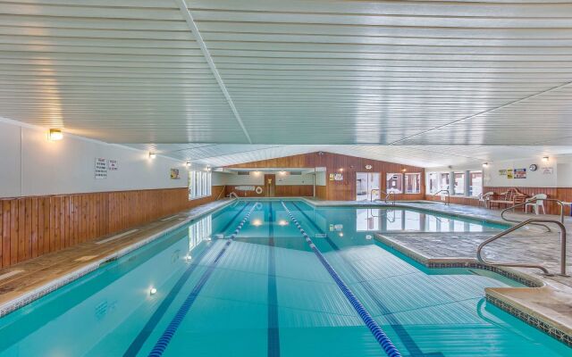 Quality Inn & Suites Gorham Riverside