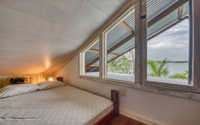 Skully's House - Hotel & Hostel
