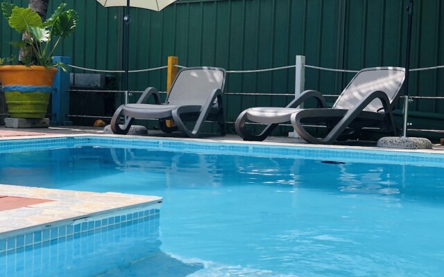 Mer Riviere Self Catering