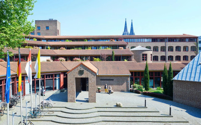 Maternushaus