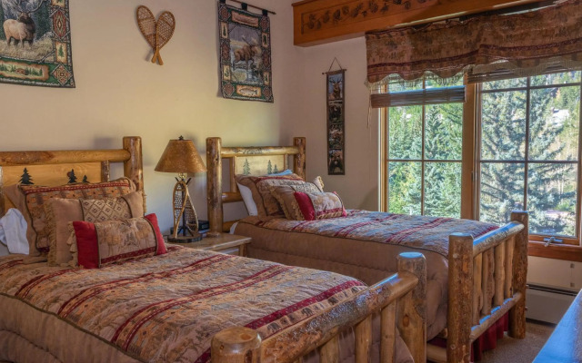 Elkhorn Lodge