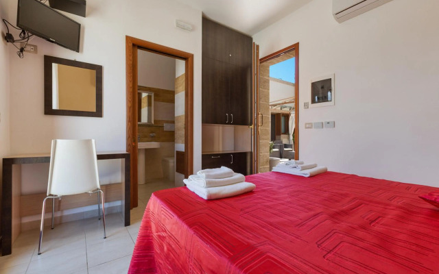 Hotel Roma by BarbarHouse