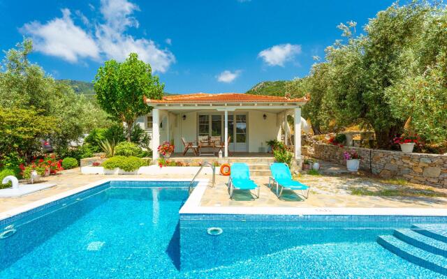 Villa Tassoula Large Private Pool Walk to Beach Wifi - 2830