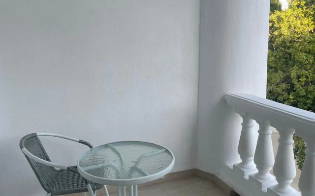 Белый лебедь