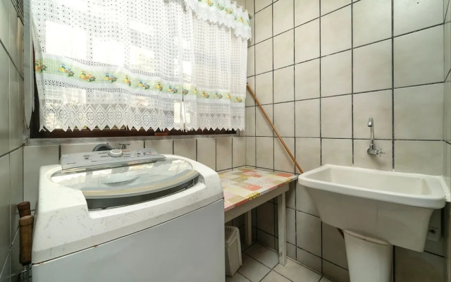 914B - Casa 3 dormitórios em Bombas SC