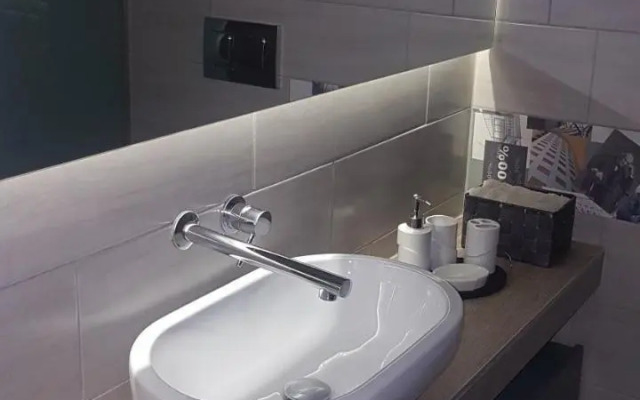 Apartment 22
