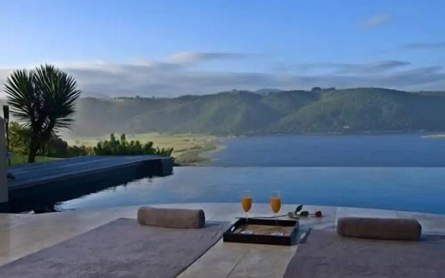 Lodge On The Lake and Wellness Spa