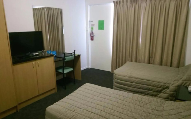 Baileys Motel