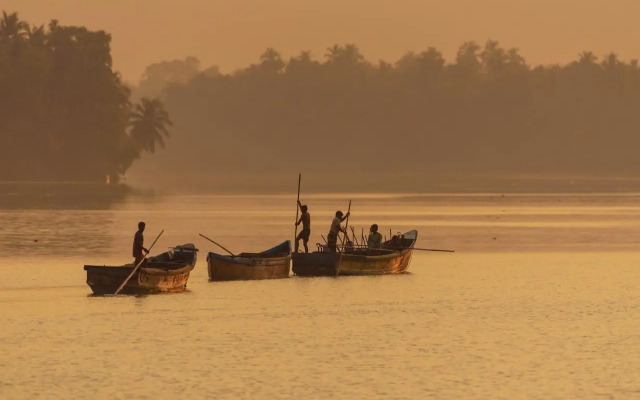 SaffronStays Suvarna Sangam