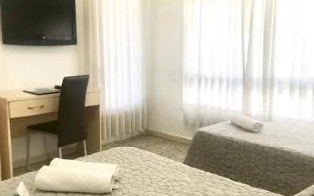 Hostal Badalona