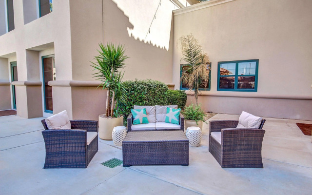Hampton Inn & Suites Phoenix-Goodyear