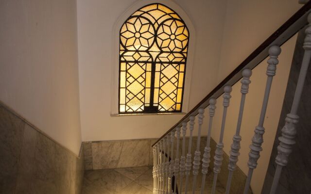La Casa Amarilla
