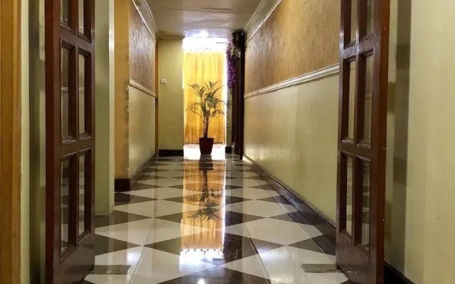 Hotel Ritz Plaza