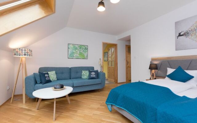 1898 Parkside Boutique Residence