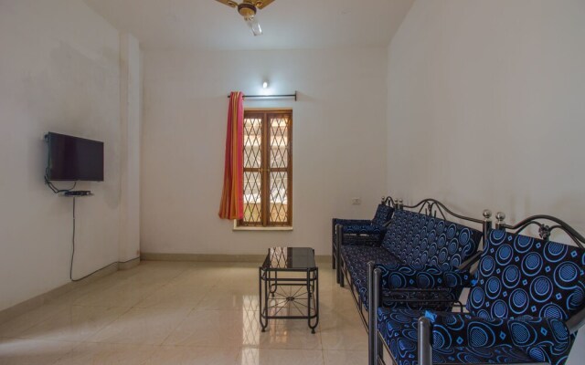 OYO 14239 Home Spacious 1BHK Camurlim Park
