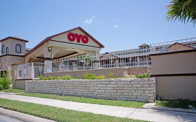 OYO Hotel McAllen Airport South