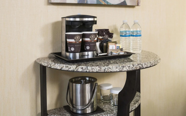 DoubleTree by Hilton Boston - Andover