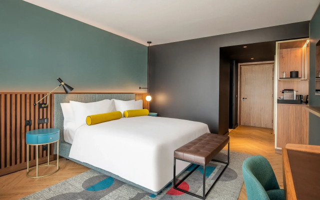 Renaissance Porto Lapa Hotel