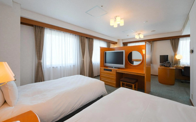 Ise Pearl Pier Hotel