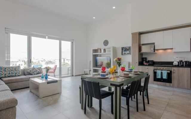 Luxury 2 bedroom Apartment Beautiful View