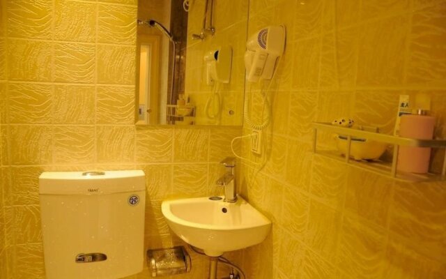 Guiyang Simple Capsule Hotel