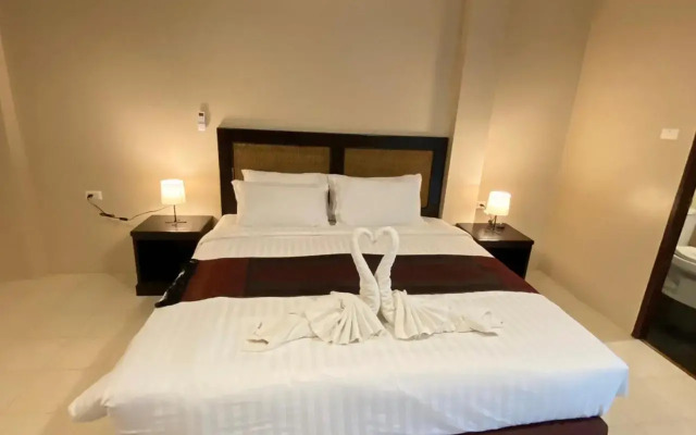 Paddy's Palms Resort