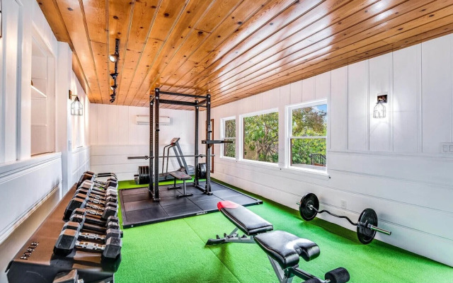 Views of the Hills From Fredonia Drive