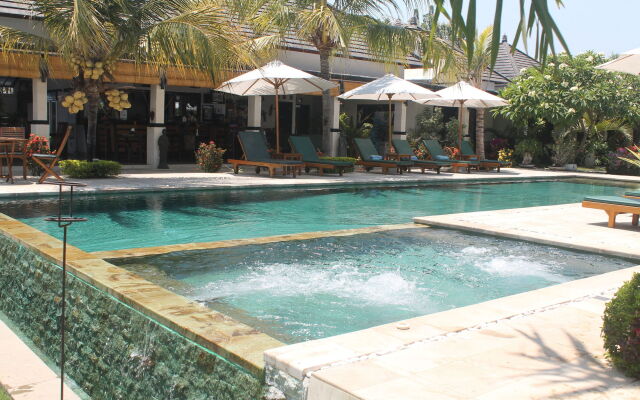 Kelapa Lovina Beach Villas