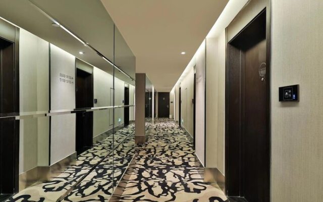 Orange Hotel Select (Xi'an North Station Government)