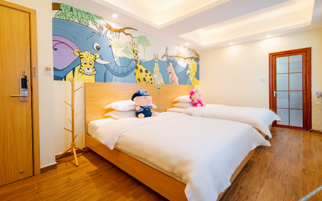 Ershixiong Inn (Zhuhai Chimelong Tourist Resort Store)