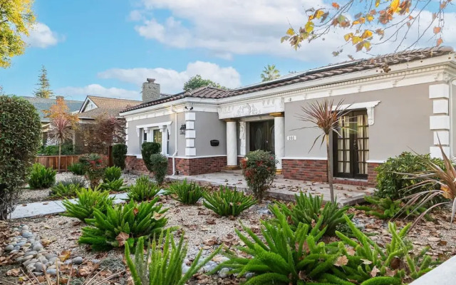 SJ Downtown 5 BR Stunning House