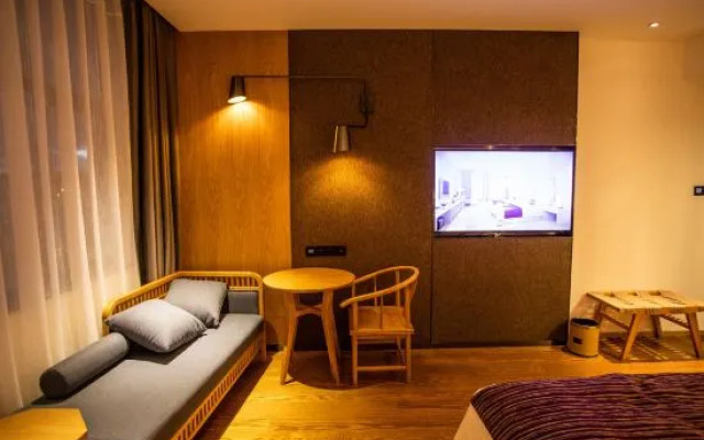 Ramada by Wyndham Diqing