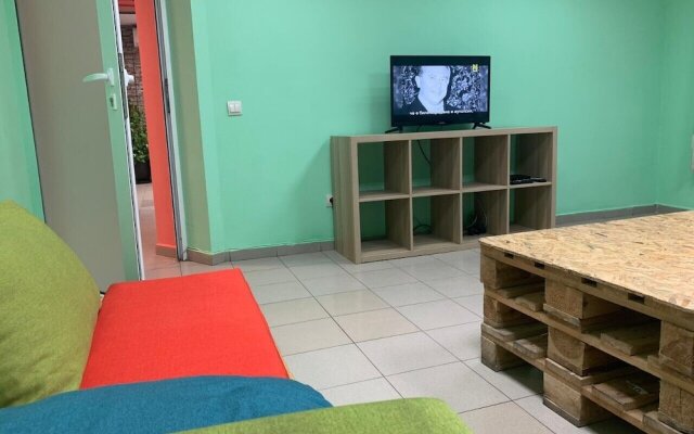 Hashtag Hostel