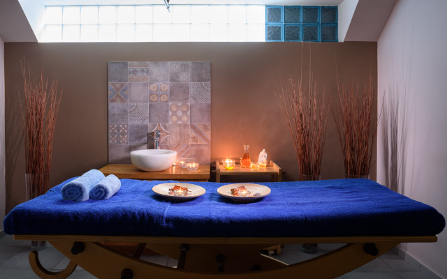 Afroditi Venus Beach Hotel & Spa