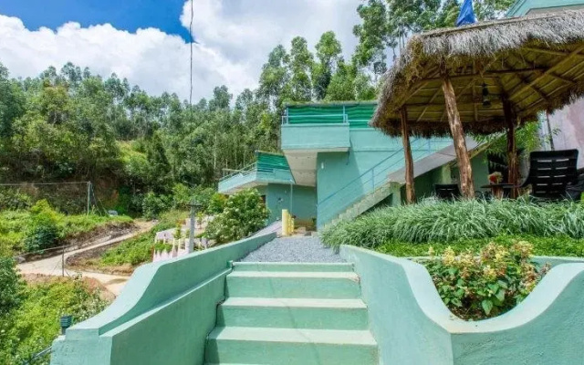 Mountain Hut Resorts