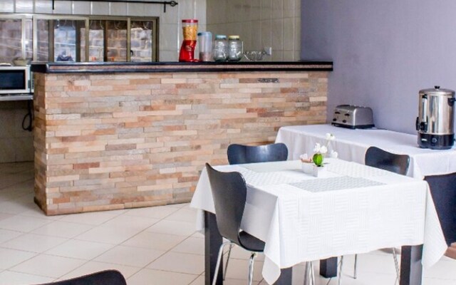 Rose Villa Lodge