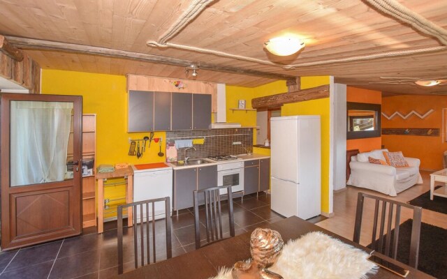 Stunning Apartment in Verrayes With 2 Bedrooms and Wifi