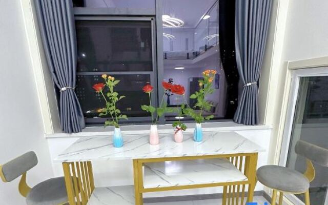 Roselle Apartment