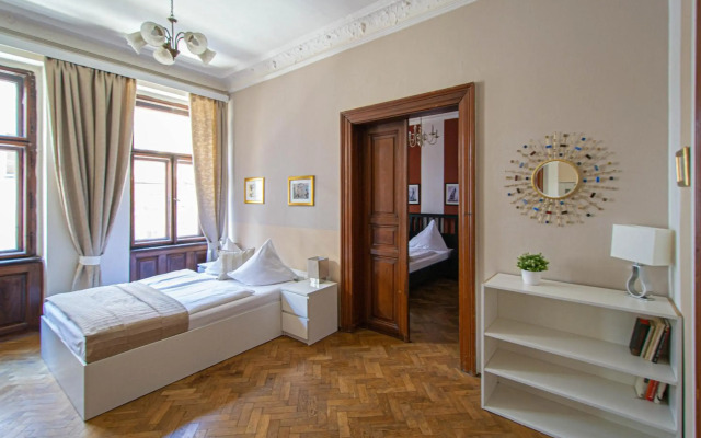 For celebrations spacious 3BDR apartment with balcony