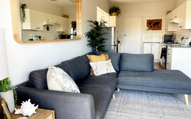 Seabreeze at Semaphore #8 - On the Esplanade – Guest Rooms – Adelaide