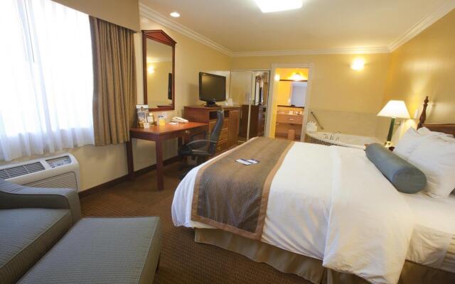 Best Western China Lake Inn