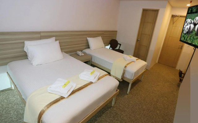 1010 Hotel