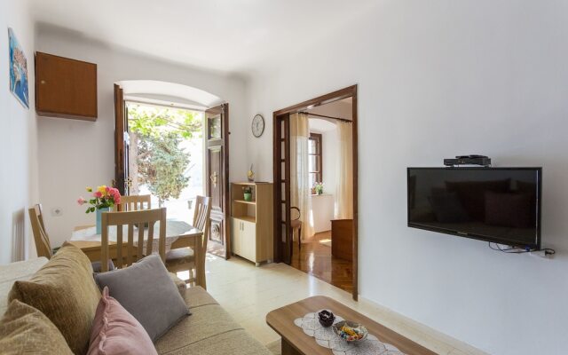 Sea View Apartments - Perovic