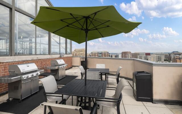 Incredible Apartment with Rooftop