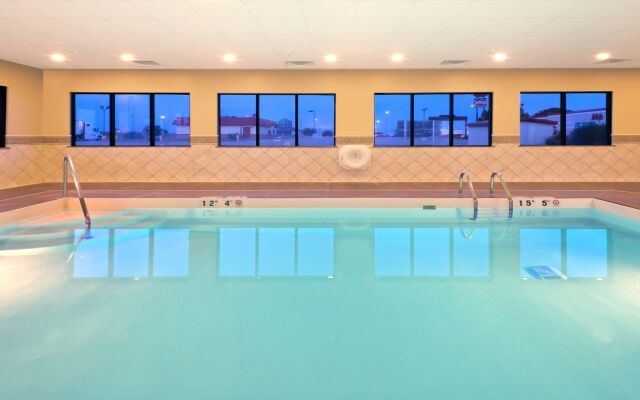 Holiday Inn Express Hotel & Suites Colby by IHG