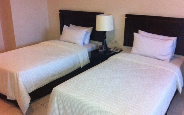 Guntur Hotel – Guest Rooms – Bandung