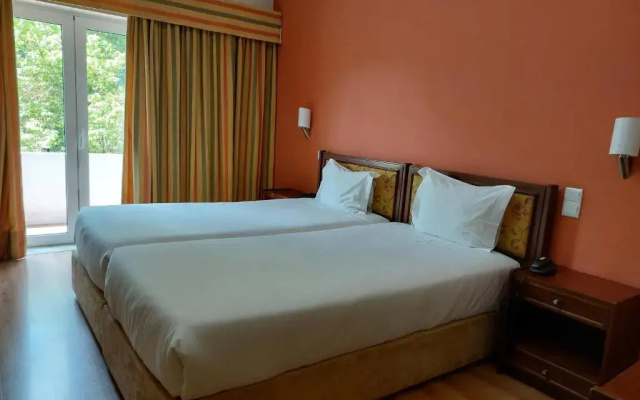 Petrus Hotel